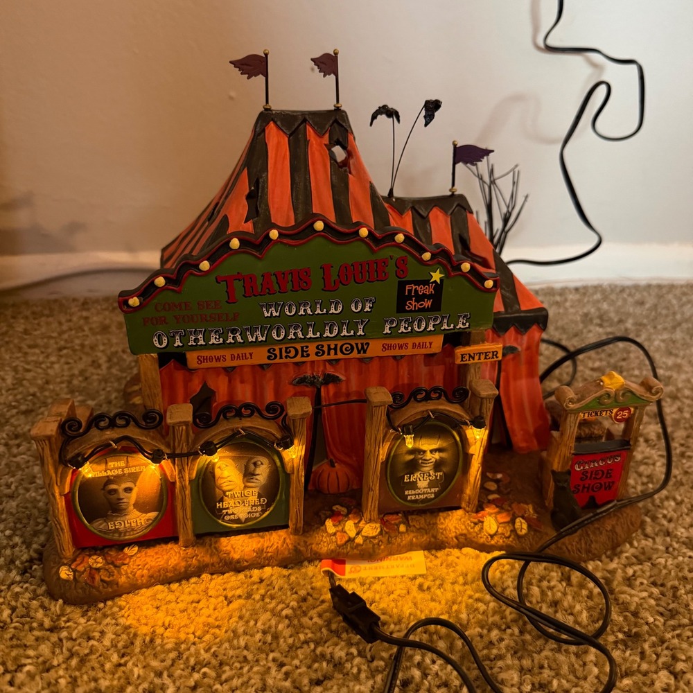 Department 56 Halloween Village Travis Louie Otherworldly Persons 4025338 Box